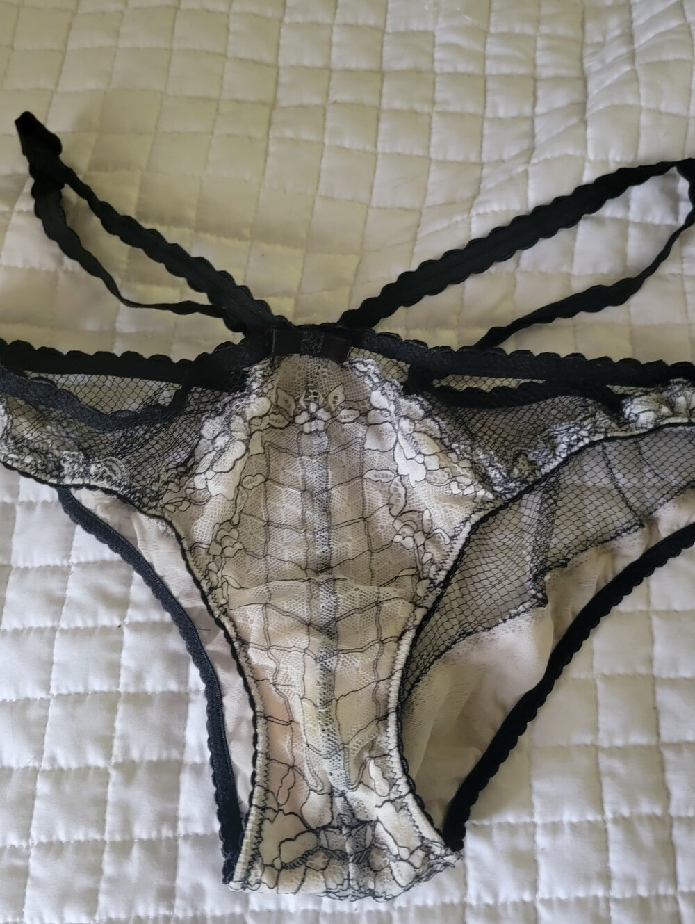 VS Medium Strappy Panty